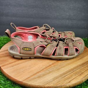 Keen Clearwater CNX Closed Toe Waterproof Hiking Sandals 1013105 Womens Size 8.5